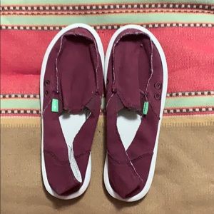 Sanuk shoes